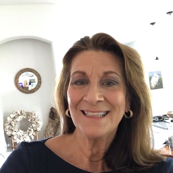 Meet Karey - Picture 4 of 5